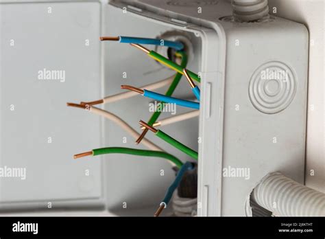 unconnected conductors in junction box 